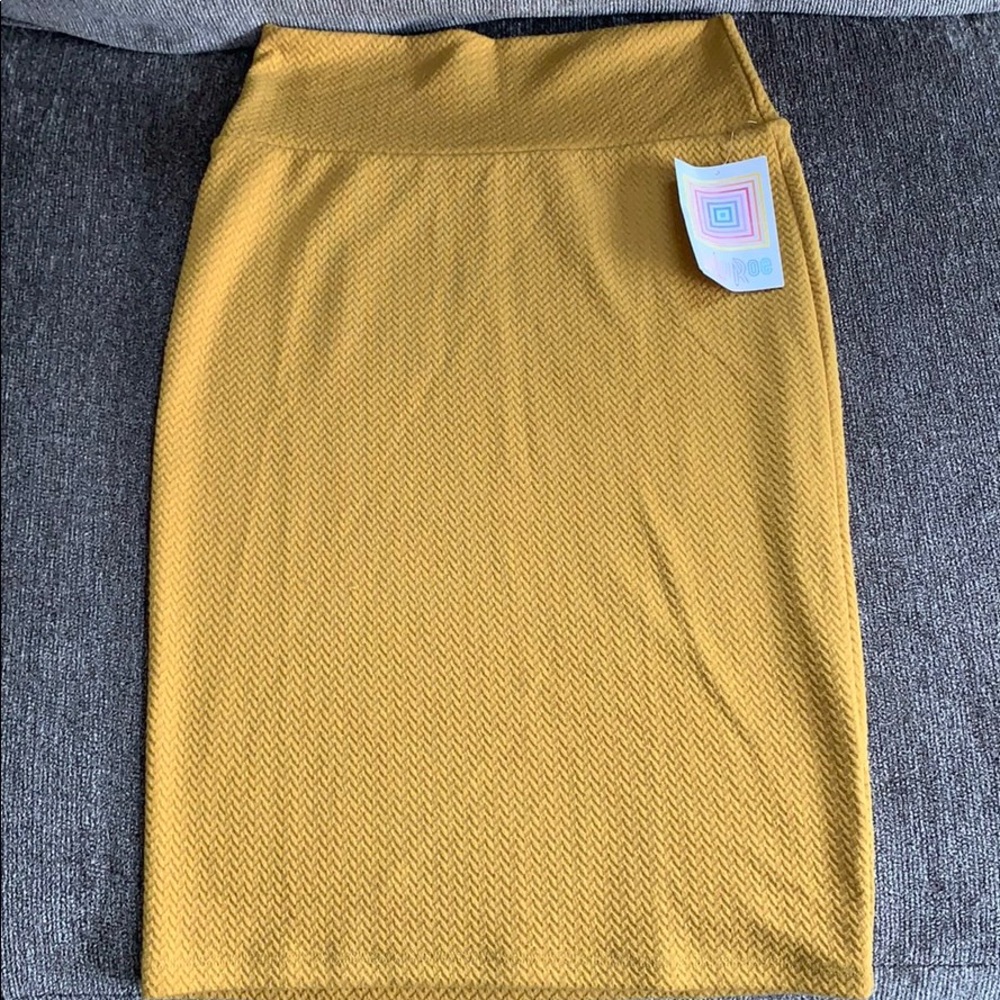 Brand new with tags! Cassie pencil skirt! So soft and easy to wear all year.